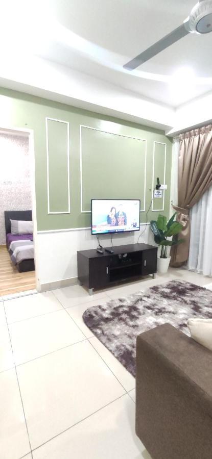 Dperdana -Dinies Pool,Wifi, Centre Of Kota Bharu, 4-5 Pax 아파트 외부 사진