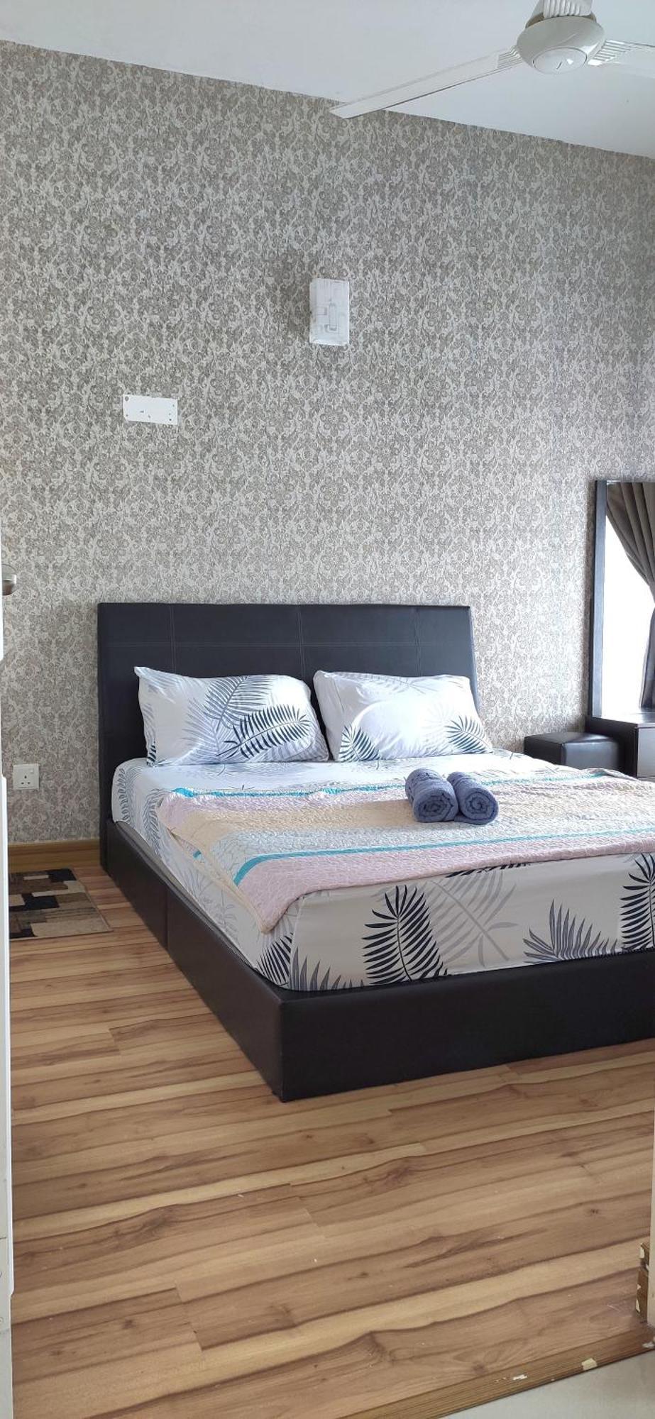 Dperdana -Dinies Pool,Wifi, Centre Of Kota Bharu, 4-5 Pax 아파트 외부 사진