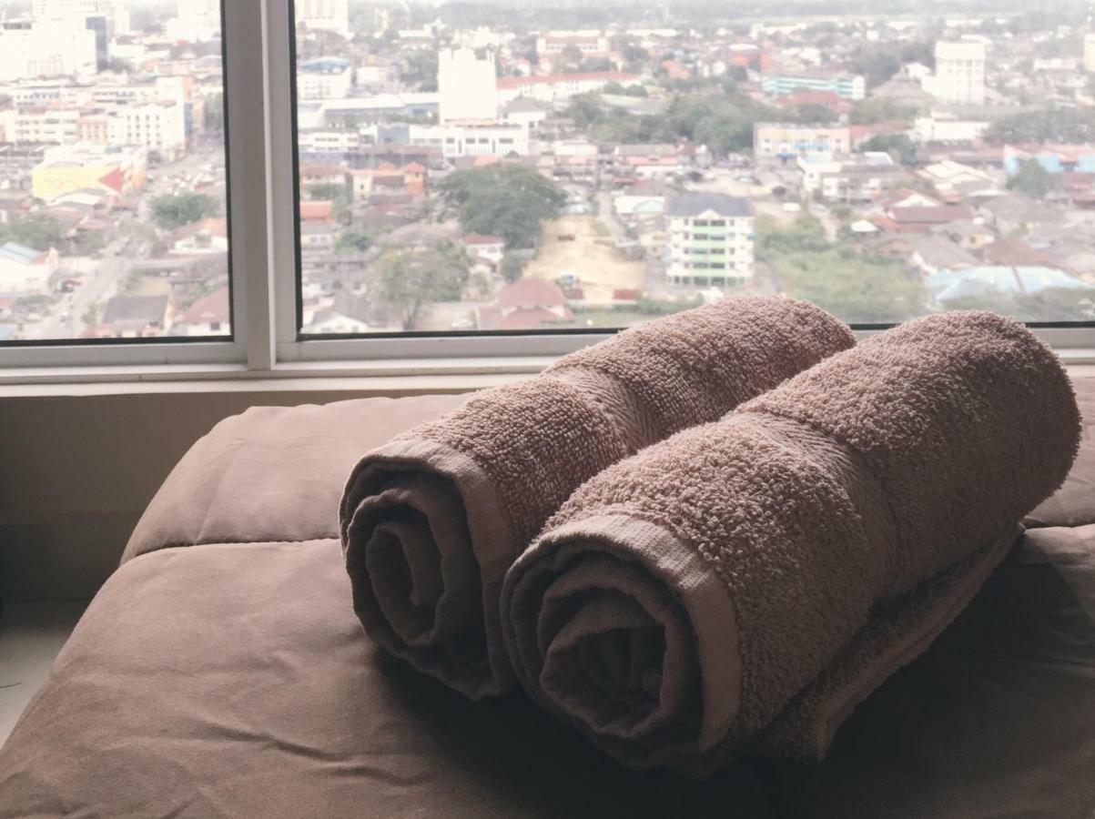 Dperdana -Dinies Pool,Wifi, Centre Of Kota Bharu, 4-5 Pax 아파트 외부 사진